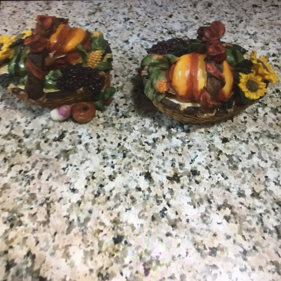 FIGURINE - Picture 3 of 4